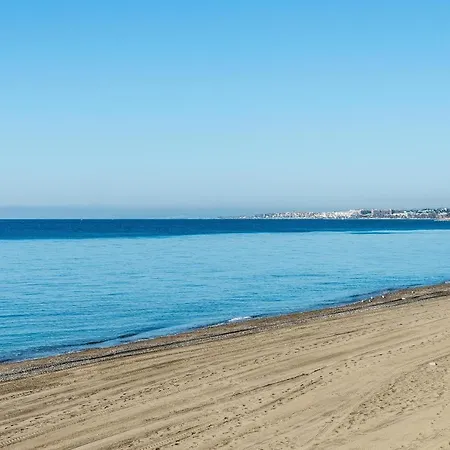 Urbanbeach Imperator Апартаменты *